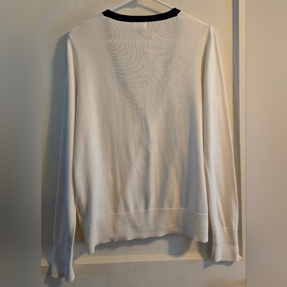 NWOT | Old Navy | Knit Button Closure V-Neck Cardigan | M | White w/ Black Trim - Picture 6 of 10